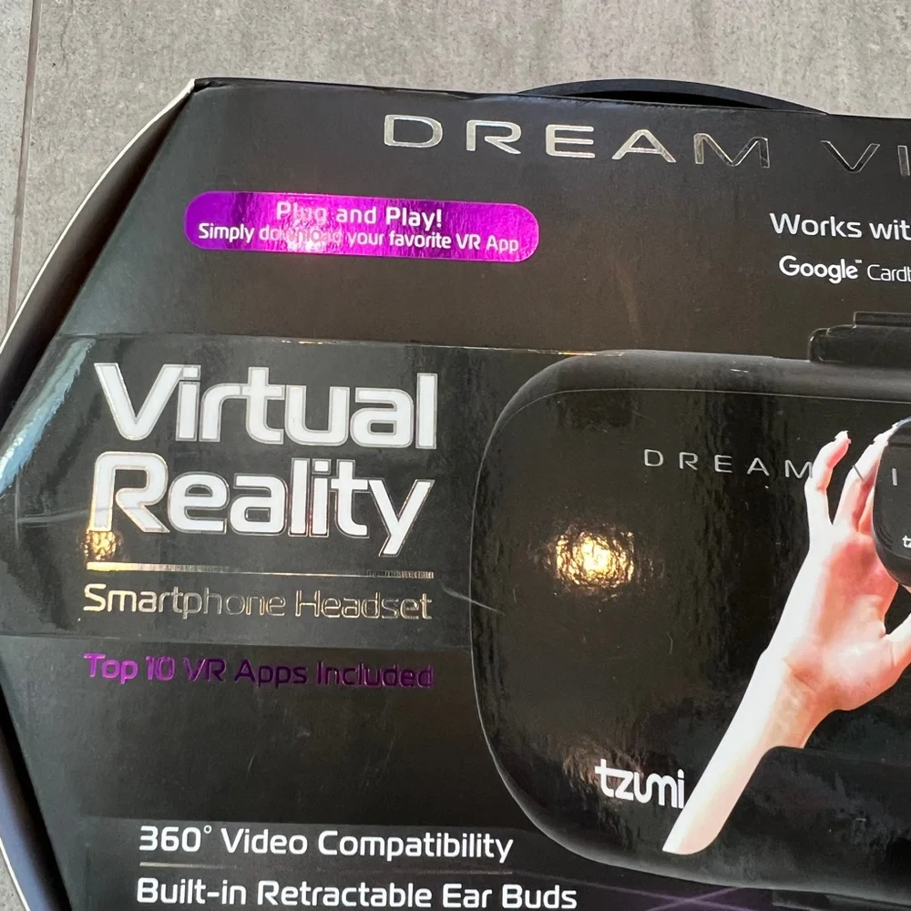 NIB Dream Vision Virtual Reality smartphone headset - works w all VR apps! Gift?